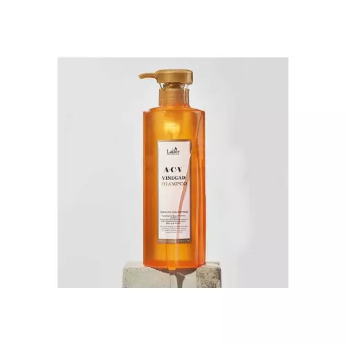 Глубокоочищающий шампунь с яблочным уксусом Lador ACV Vinegar Shampoo, 150 мл. Глубокоочищающий шампунь с яблочным уксусом Lador ACV Vinegar Shampoo, 150 мл.